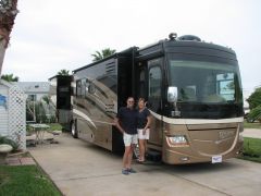 Brent and Dixie Betenson  2008 Discovery 40X