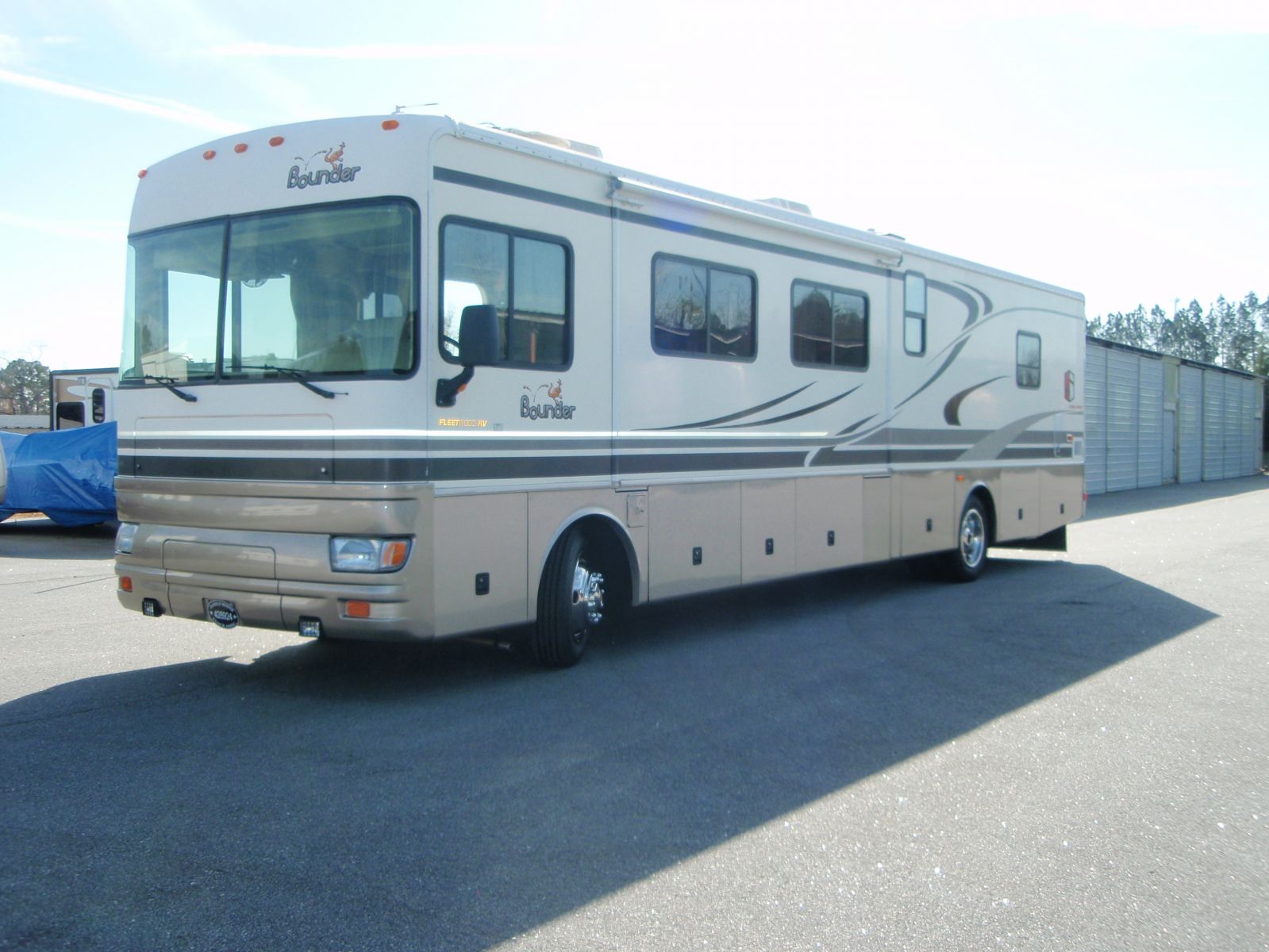 2002 Fleetwood Bounder 39r