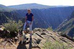 Jennifer and Tai on Rim Rock Trail