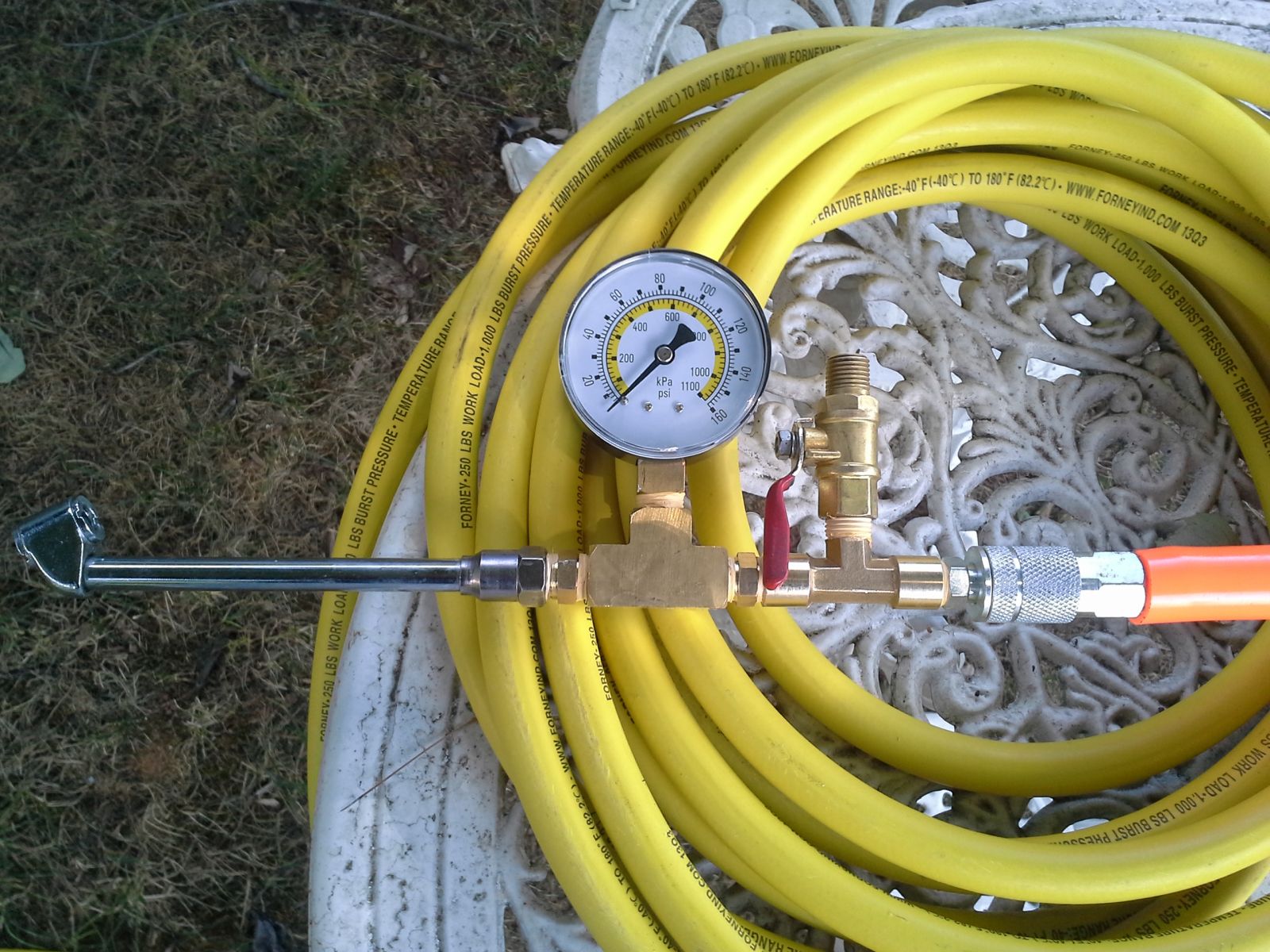 Tire gauge And relief valve with 50 foot hose