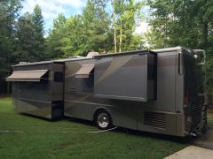 2004 Itasca Meridian 40' CAT 350 Diesel Pusher